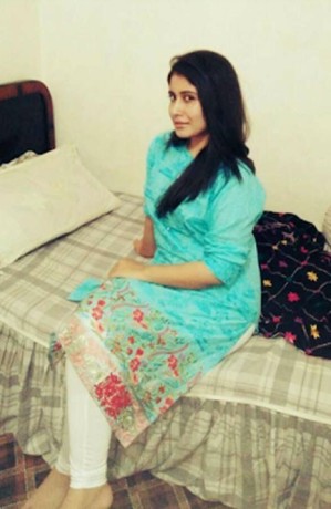 beautiful-fair-full-body-white-young-girl-for-night-in-lahore-03351647179-big-0