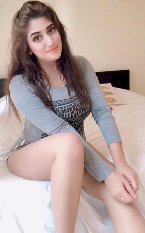 girl-available-in-gulberg-hotel-lahore-03351647179-big-1