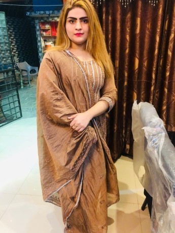 independent-girl-available-for-night-in-lahore-03260998880-big-3