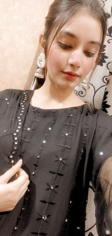 full-young-girl-available-for-night-in-lahore-03260998880-big-1